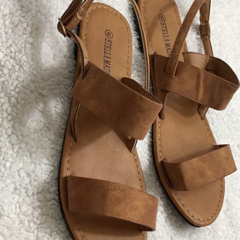 Sandals - Picture 3 of 4
